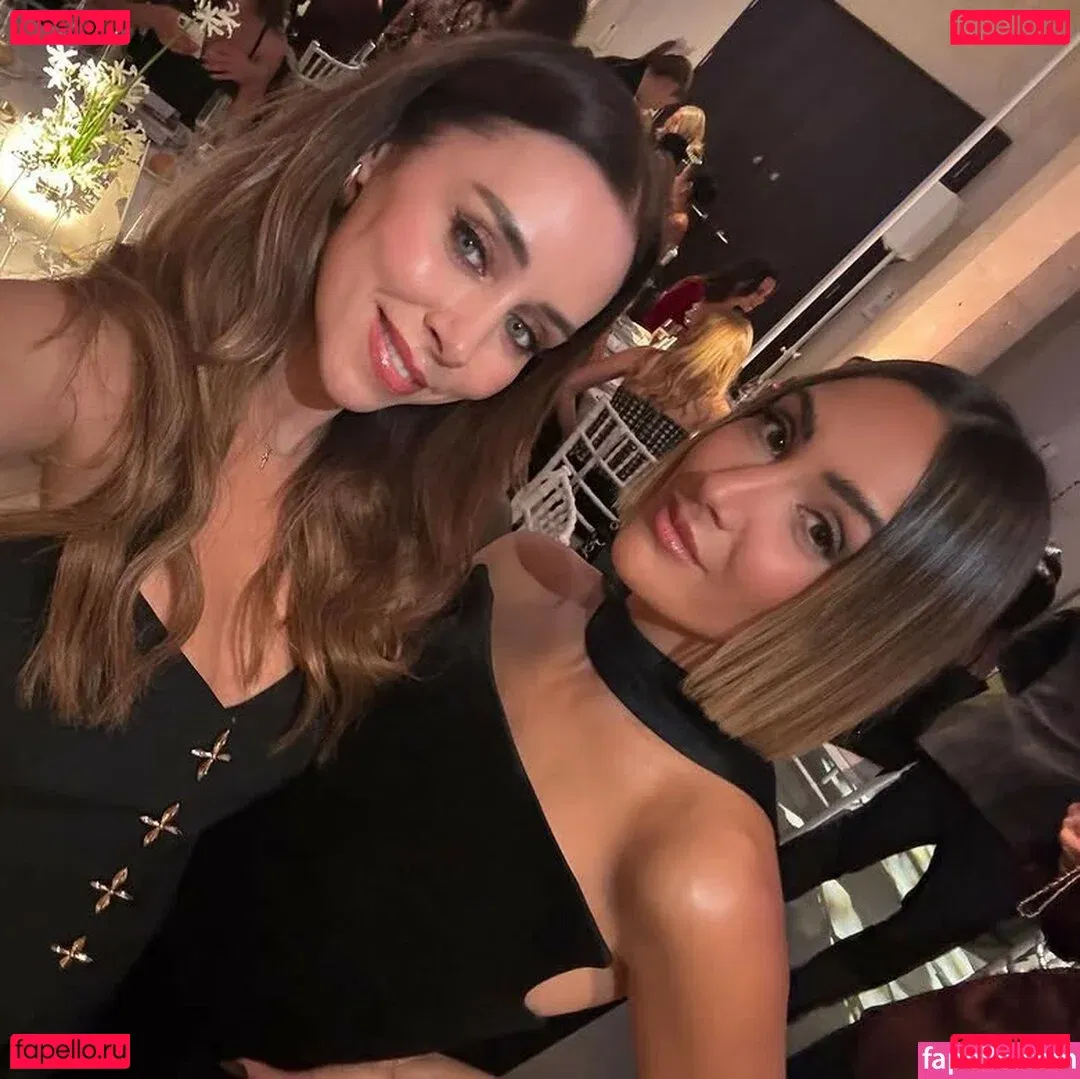 Una Healy Onlyfans Photo Gallery 