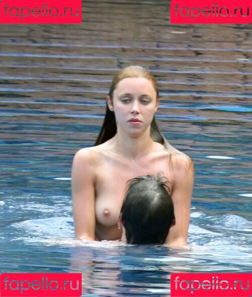 Una Healy Onlyfans Photo Gallery 