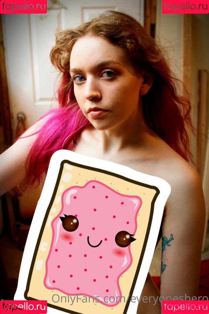 everyoneshero Onlyfans Photo Gallery 