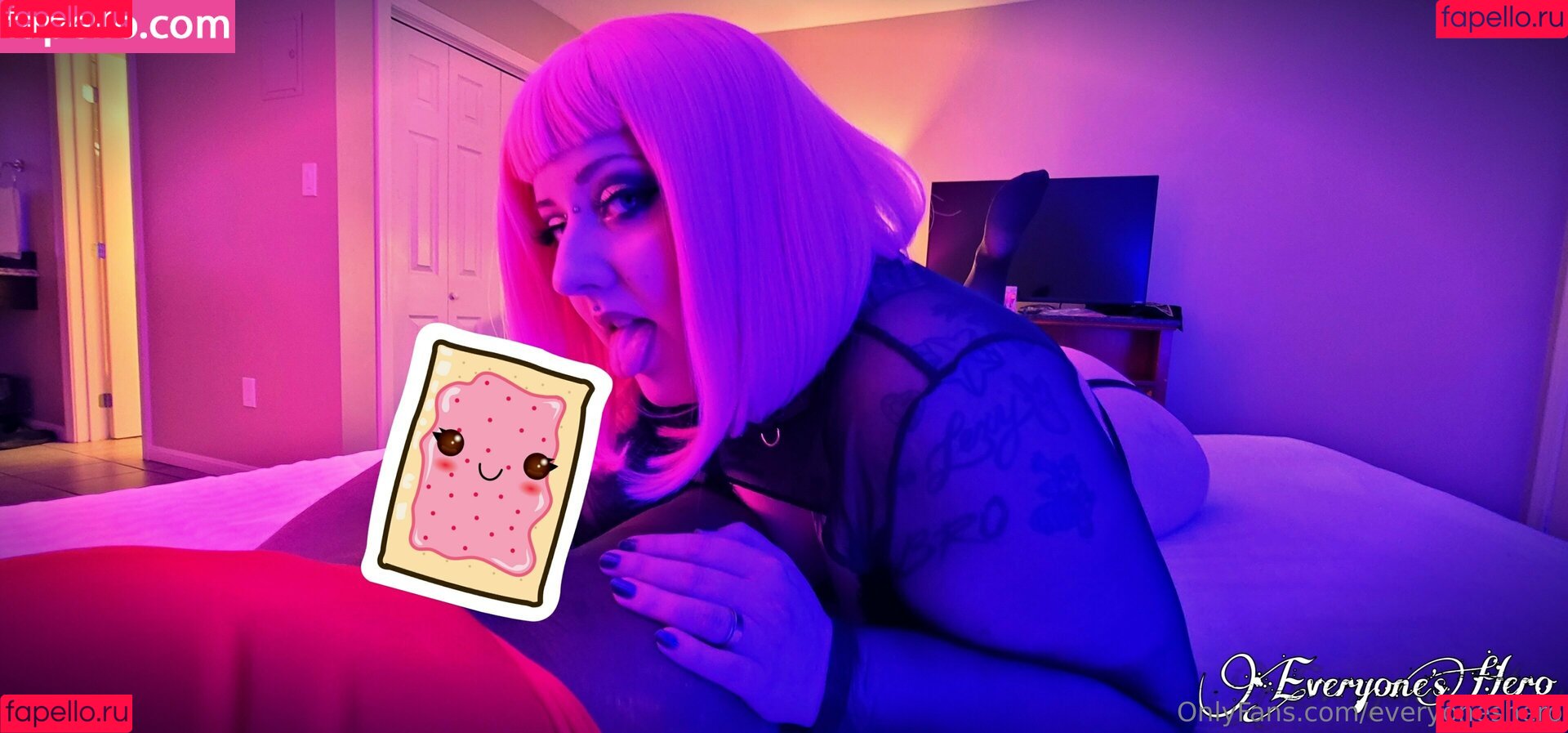 everyoneshero Onlyfans Photo Gallery 