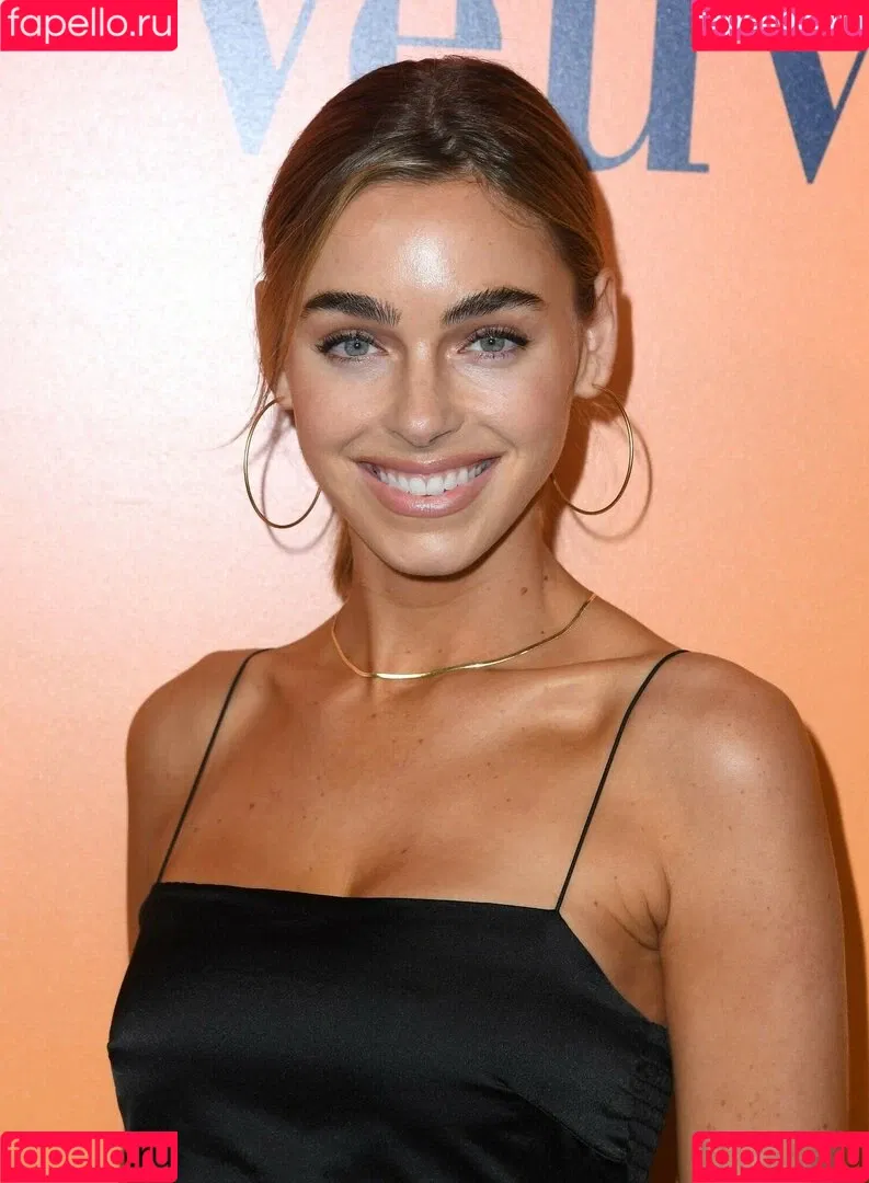 Elizabeth Turner Onlyfans Photo Gallery 