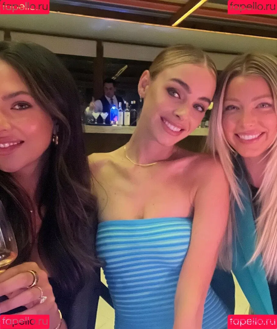 Elizabeth Turner Onlyfans Photo Gallery 