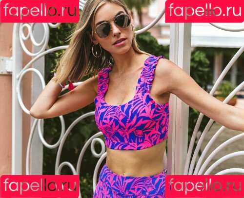 Elizabeth Turner Onlyfans Photo Gallery 