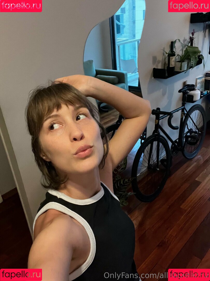 allaboutanny Onlyfans Photo Gallery 