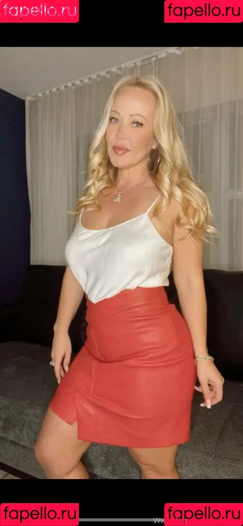 thetayloredway Onlyfans Photo Gallery 
