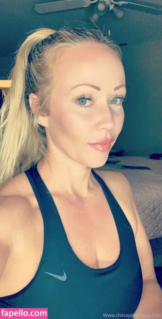 thetayloredway Onlyfans Photo Gallery 