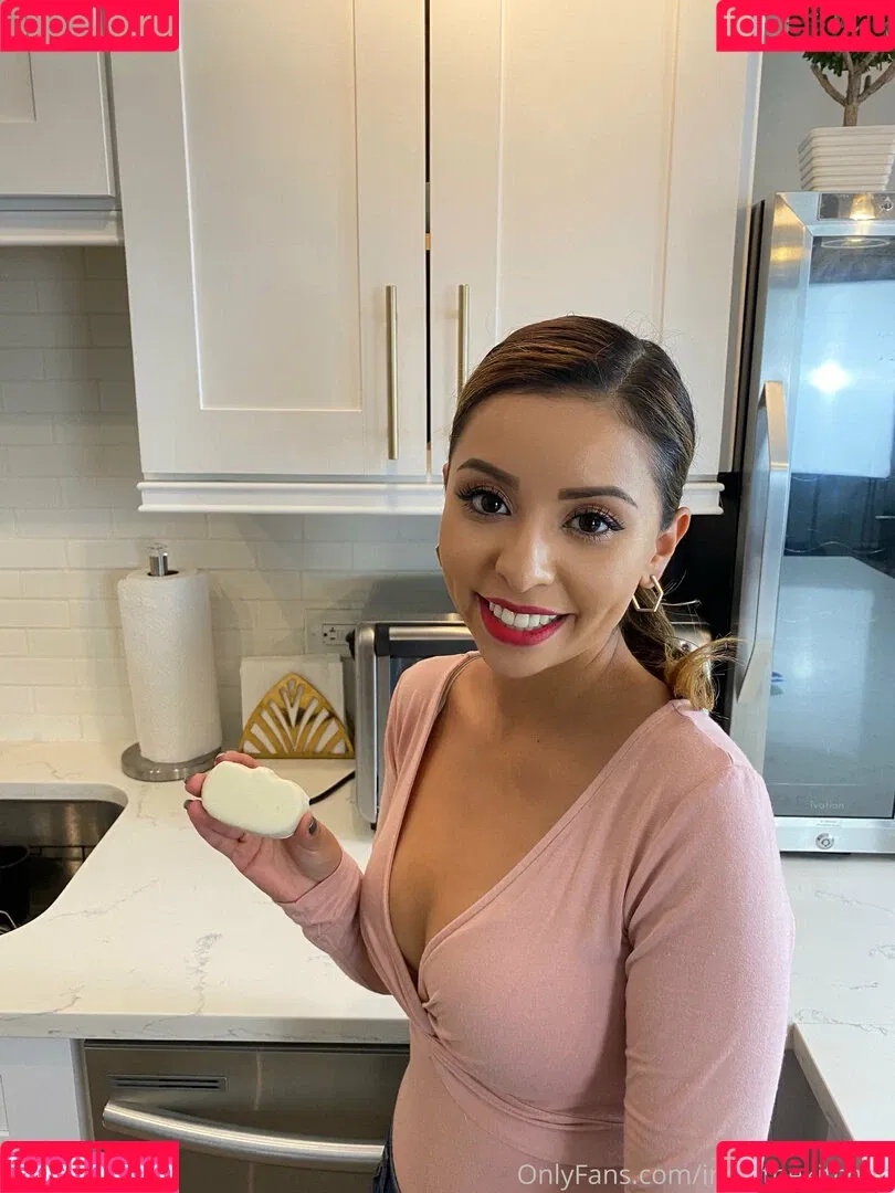 irisinthekitchen Onlyfans Photo Gallery 