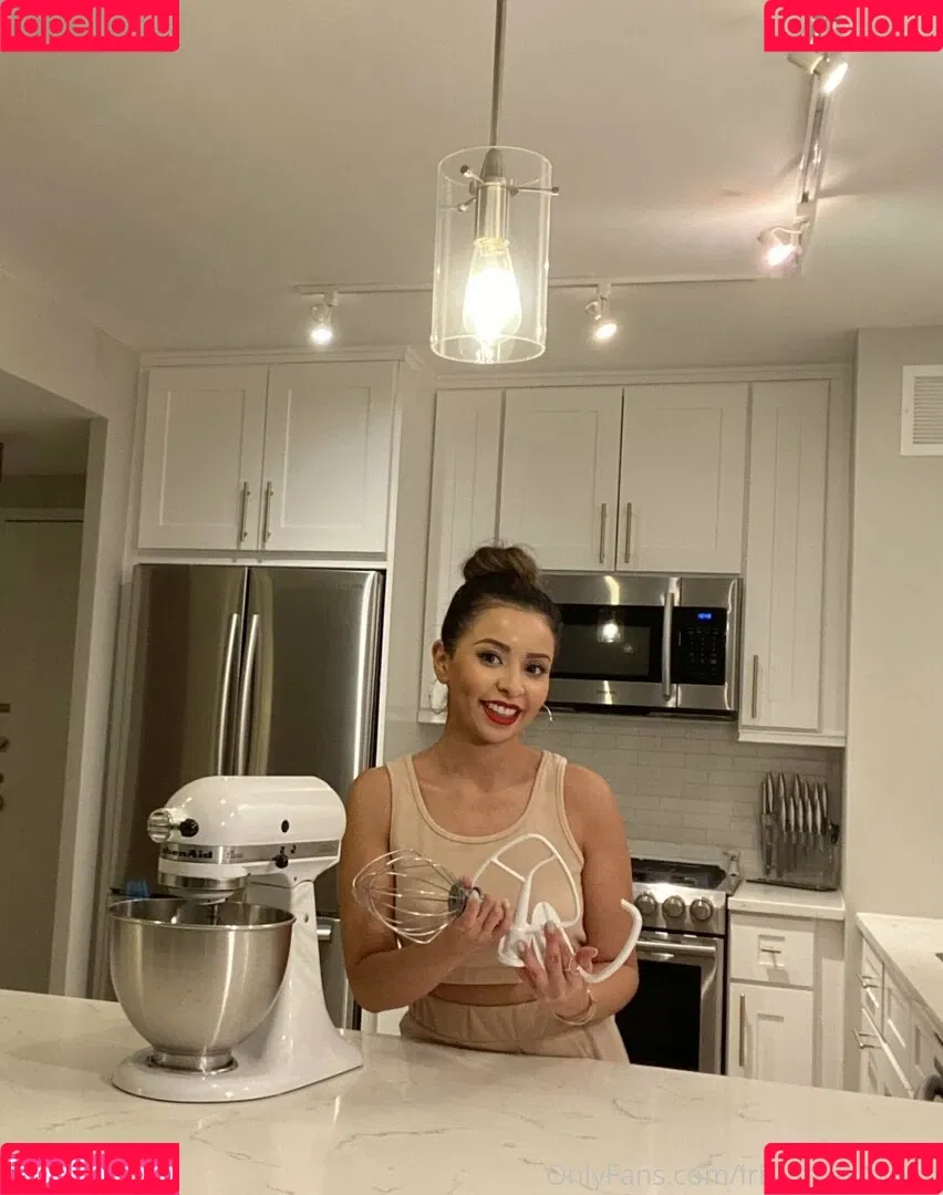 irisinthekitchen Onlyfans Photo Gallery 