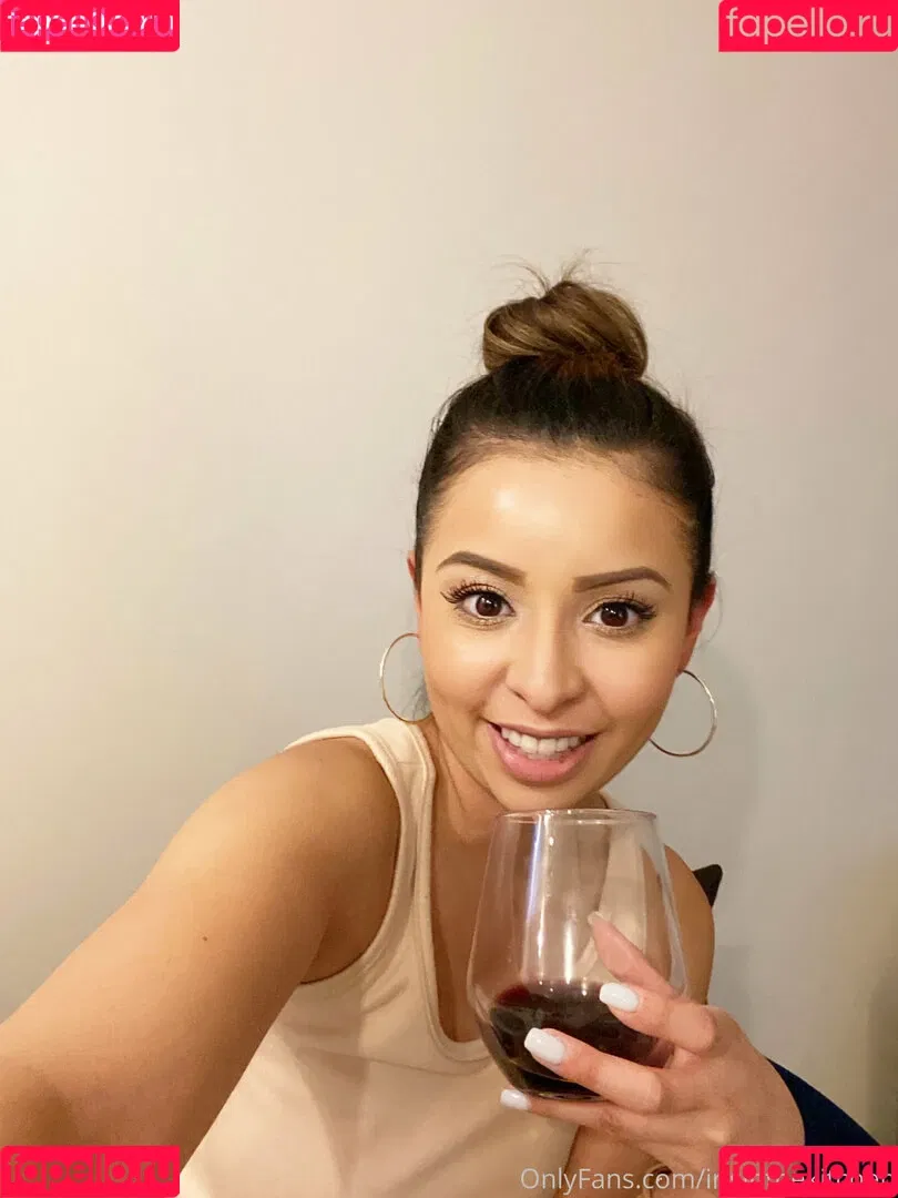 irisinthekitchen Onlyfans Photo Gallery 