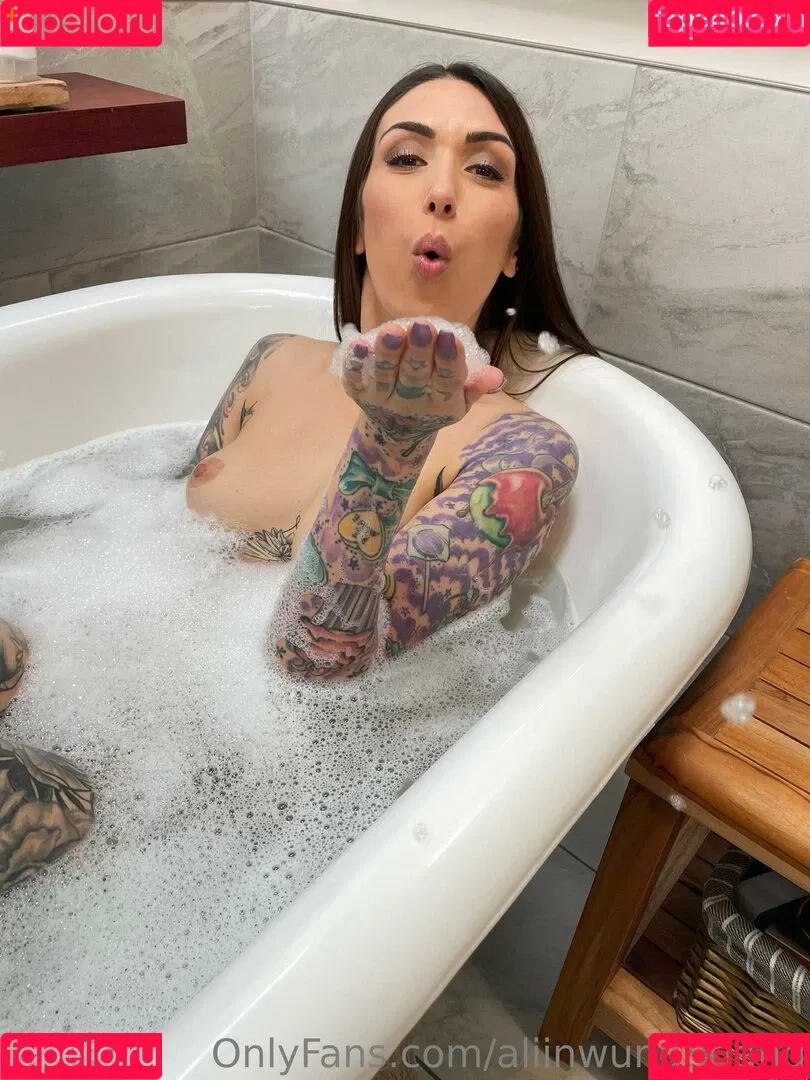 aliinwunderland Onlyfans Photo Gallery 