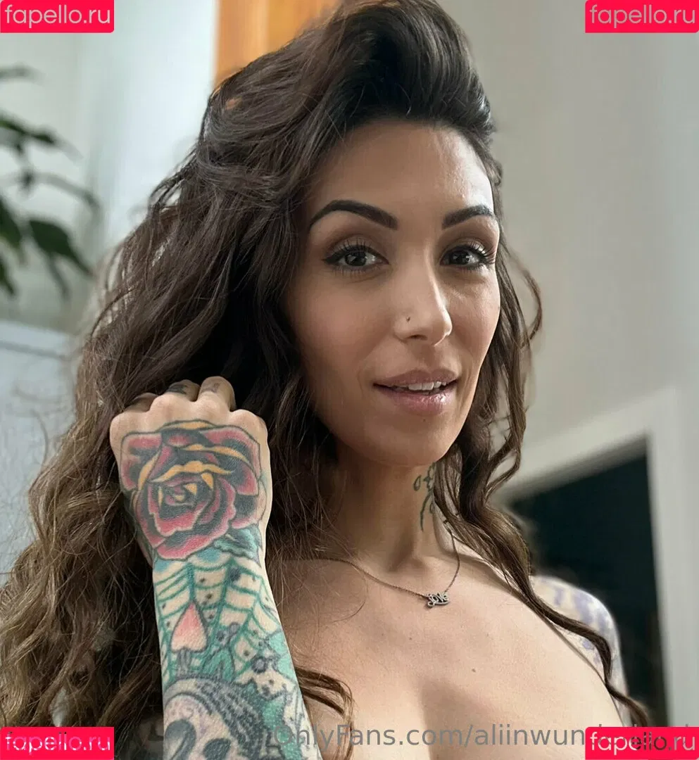 aliinwunderland Onlyfans Photo Gallery 