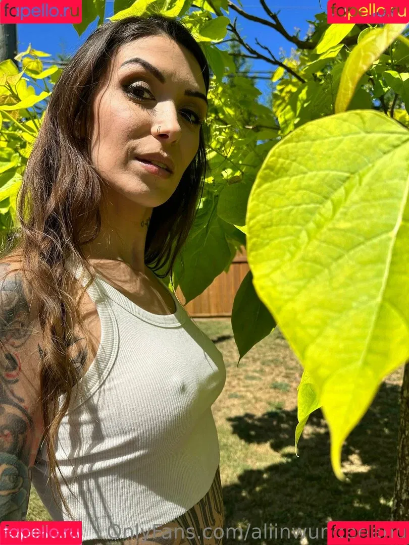 aliinwunderland Onlyfans Photo Gallery 