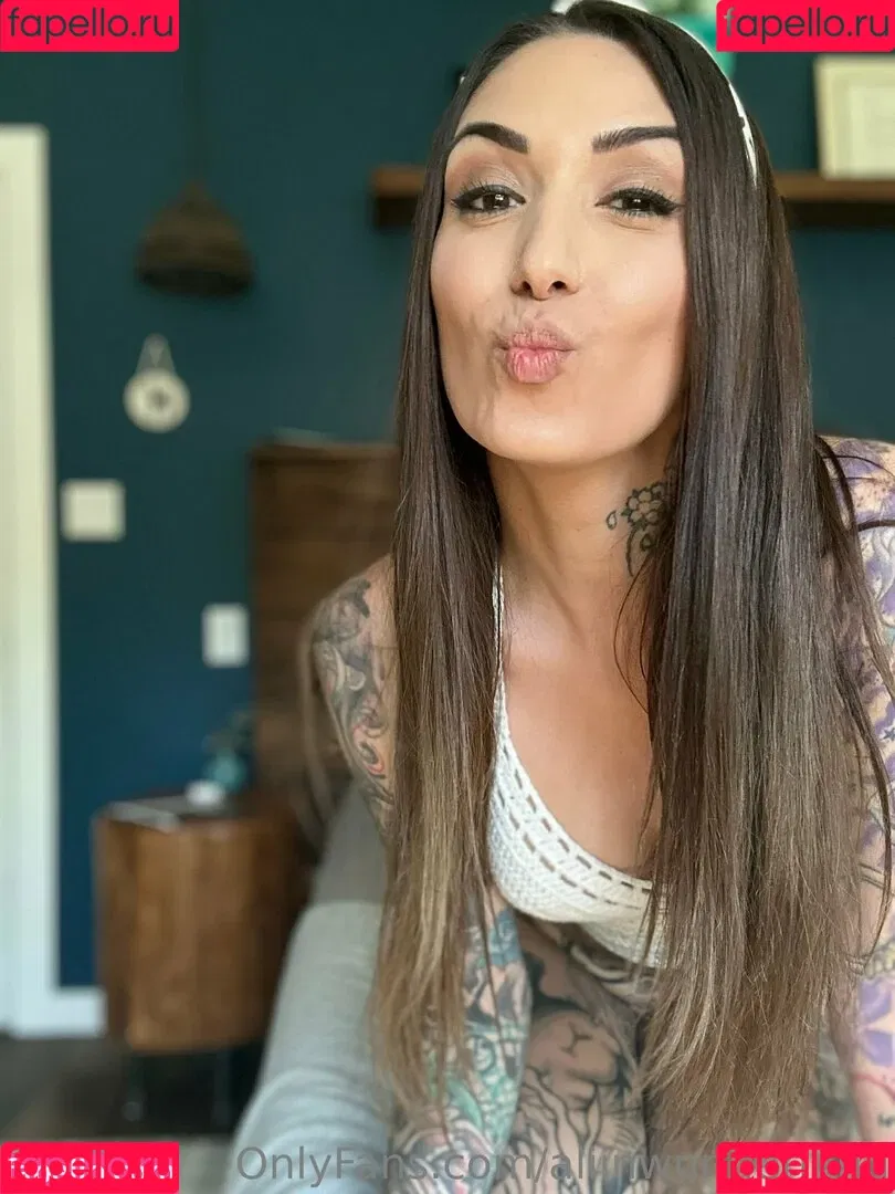 aliinwunderland Onlyfans Photo Gallery 