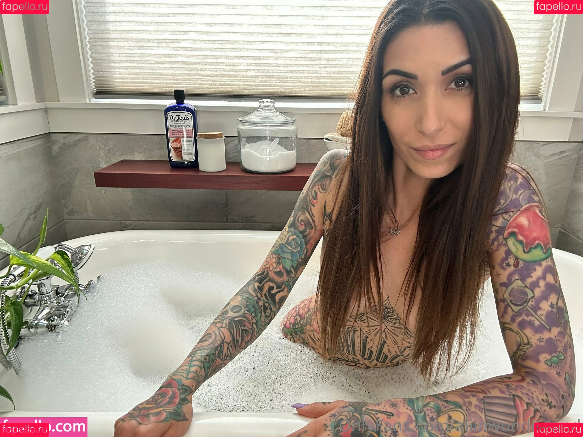 aliinwunderland Onlyfans Photo Gallery 