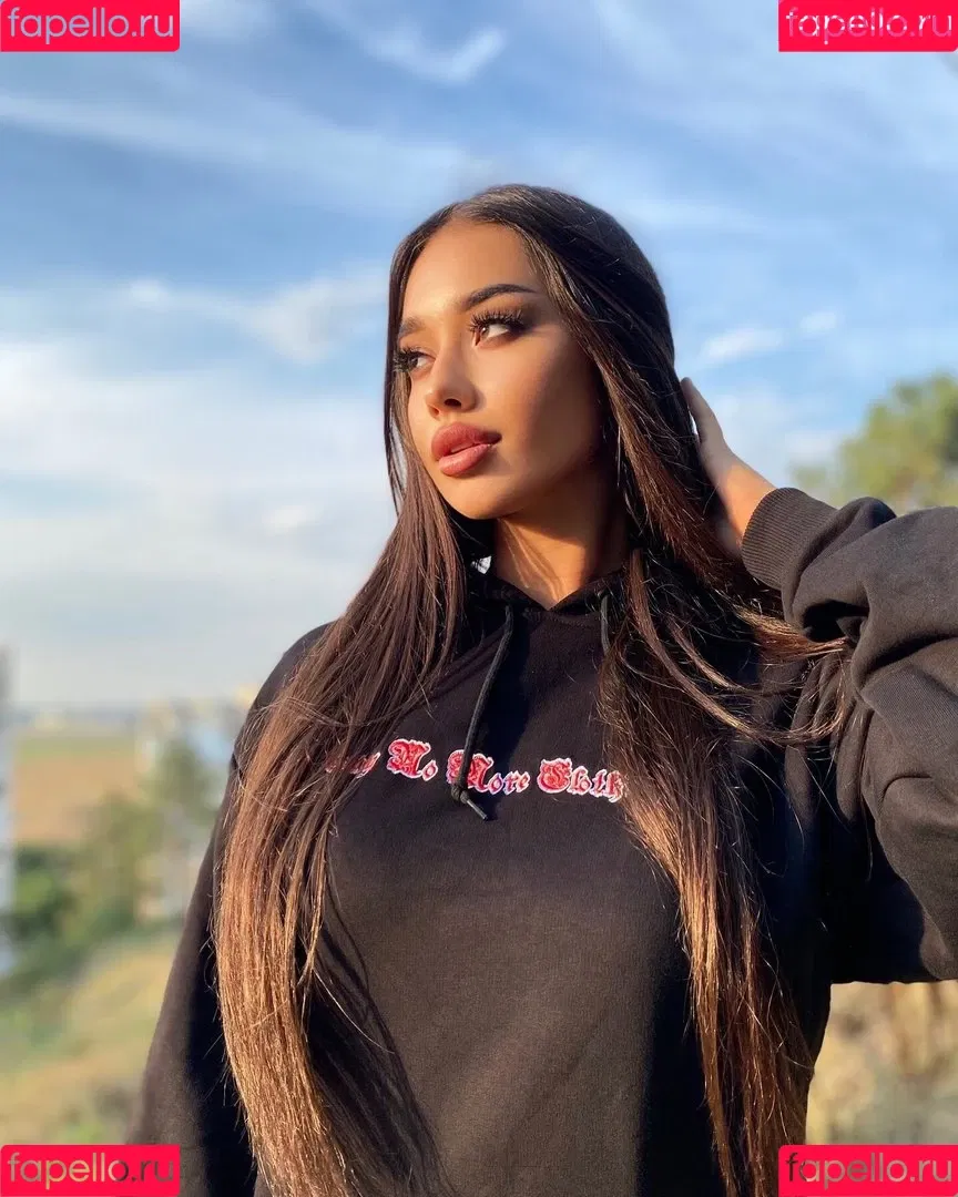 Sophia Adamova Onlyfans Photo Gallery 