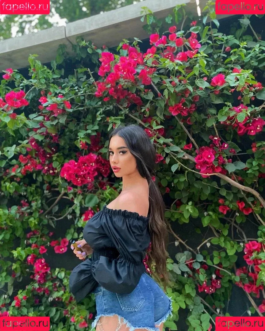 Sophia Adamova Onlyfans Photo Gallery 