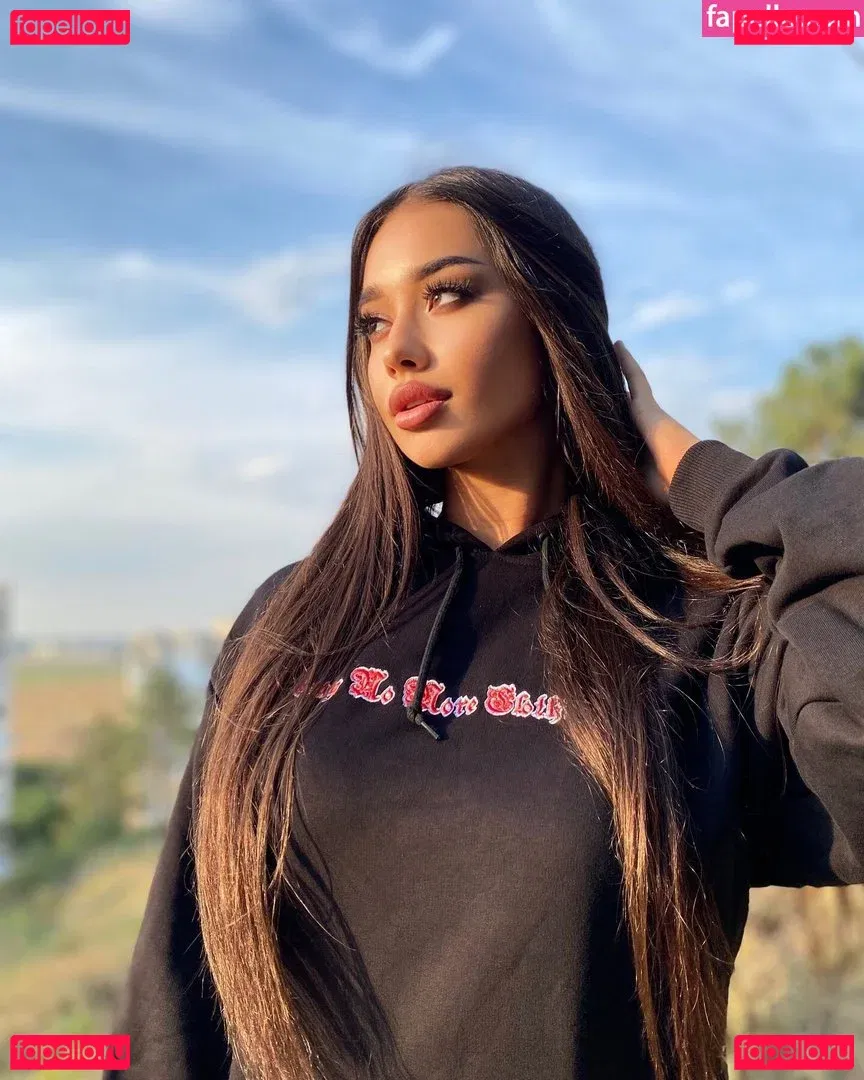 Sophia Adamova Onlyfans Photo Gallery 