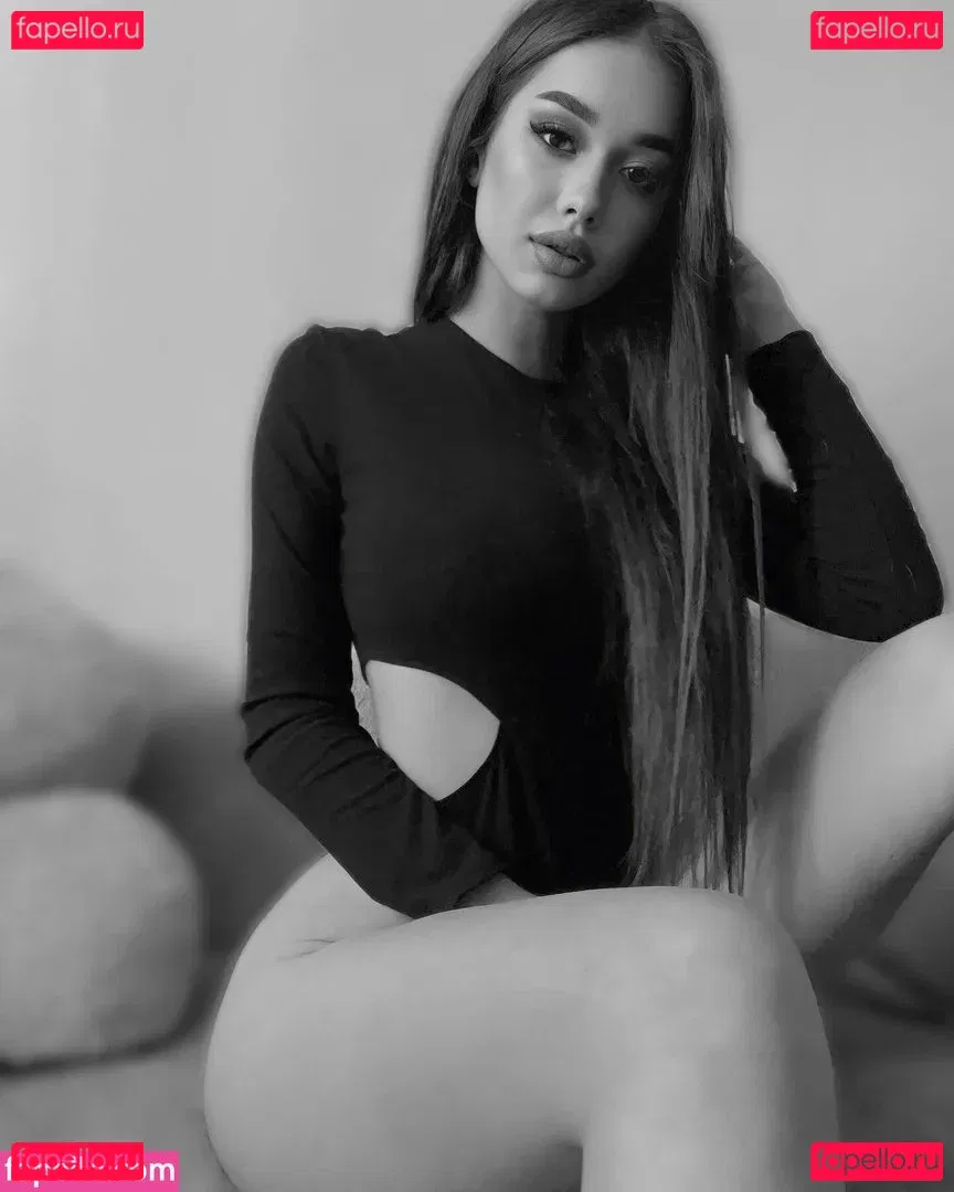 Sophia Adamova Onlyfans Photo Gallery 