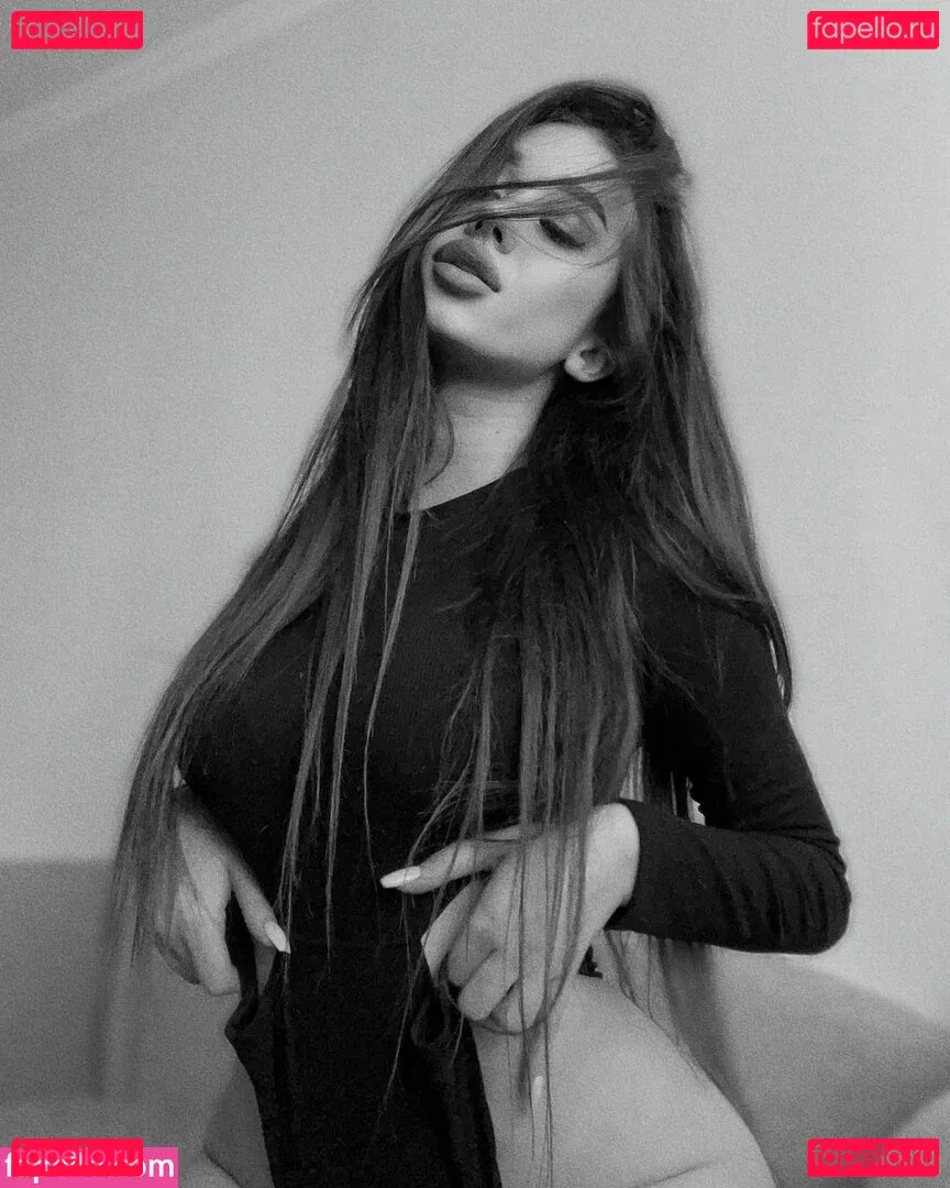 Sophia Adamova Onlyfans Photo Gallery 