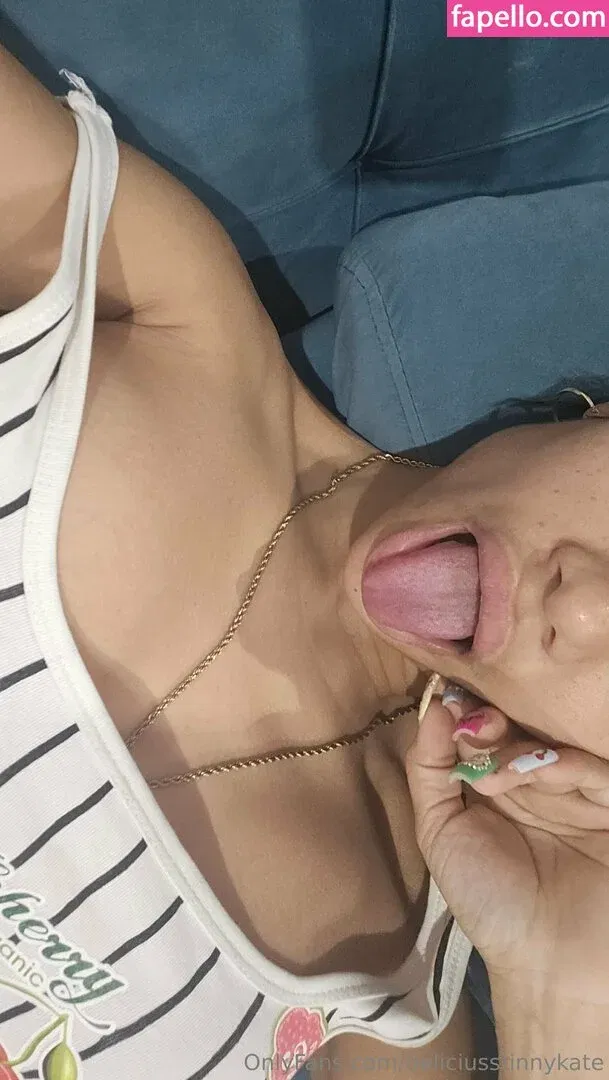 deliciusstinnykate Onlyfans Photo Gallery 