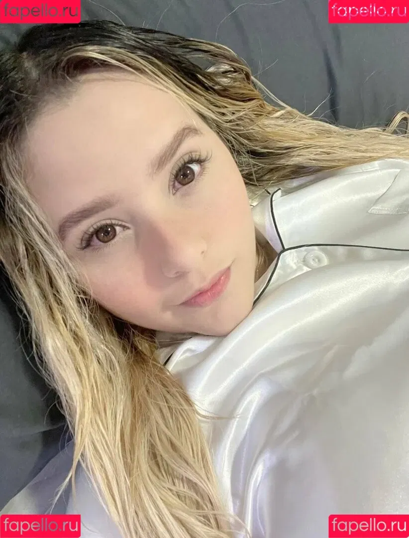 babycaroofficial Onlyfans Photo Gallery 