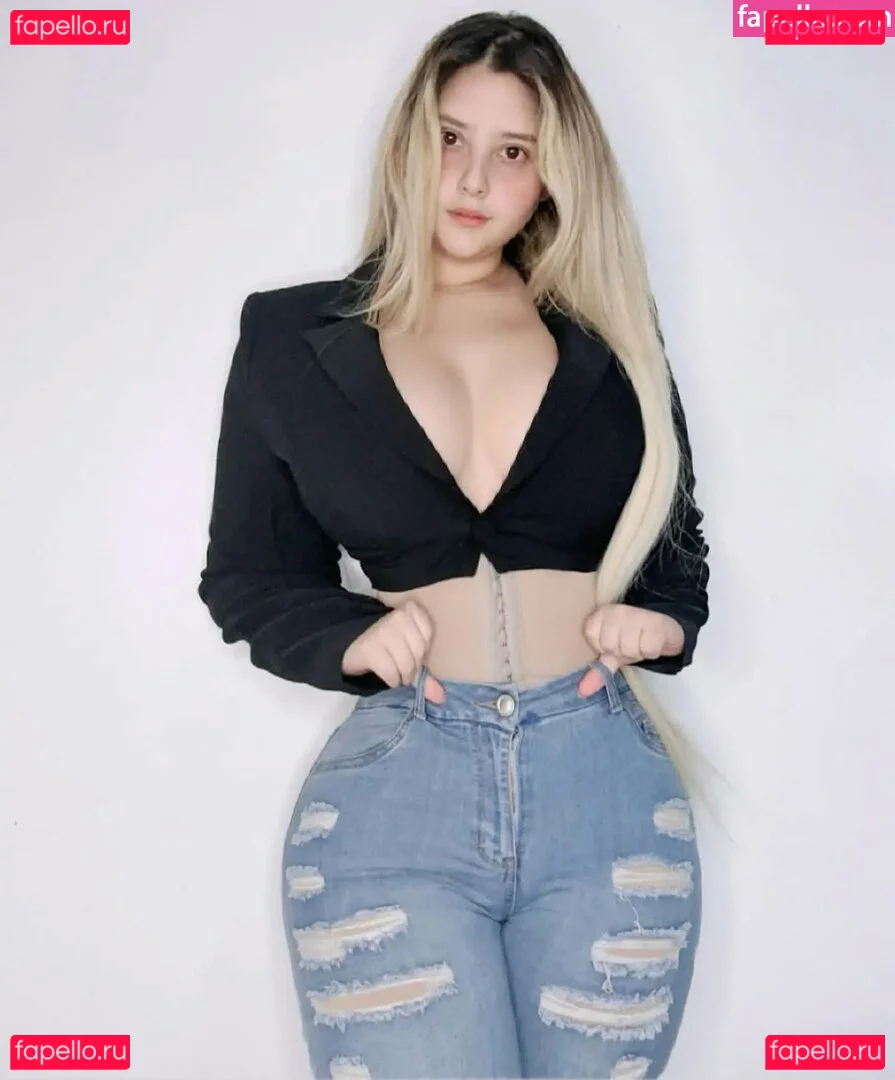 babycaroofficial Onlyfans Photo Gallery 