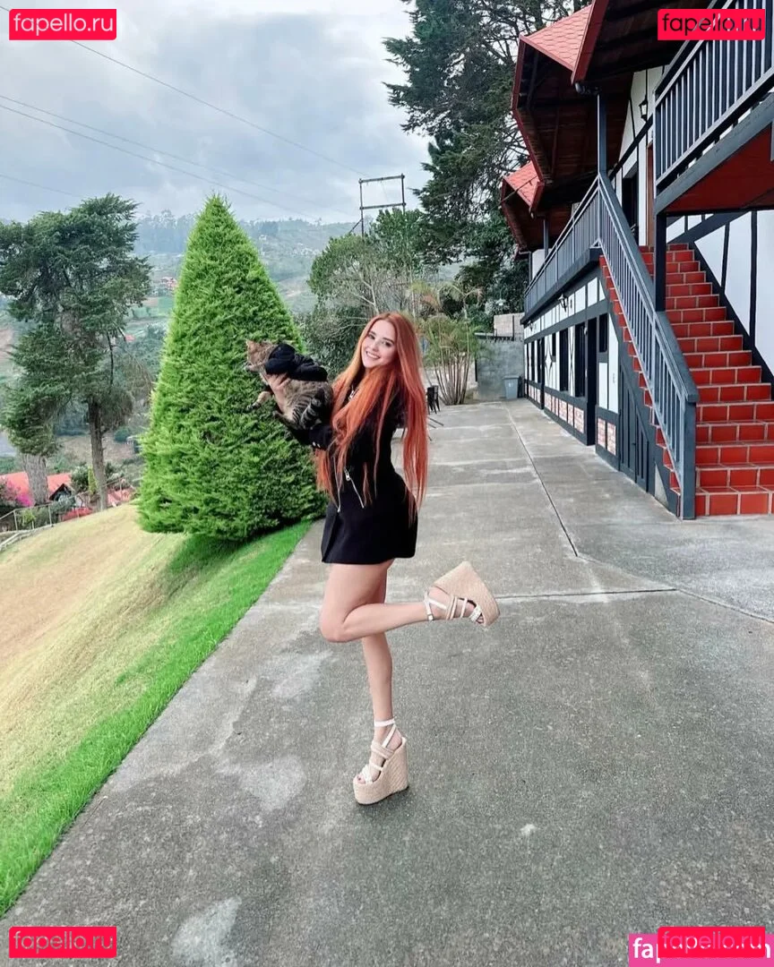 babycaroofficial Onlyfans Photo Gallery 