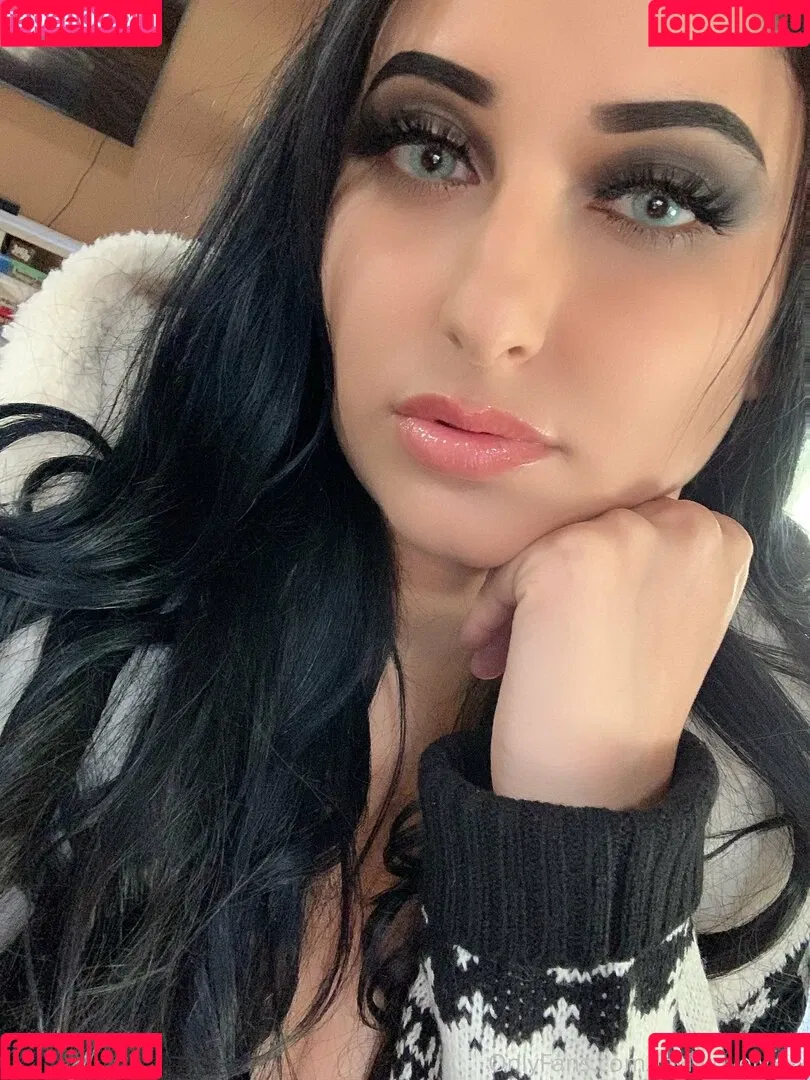 laylalovelyxxx Onlyfans Photo Gallery 