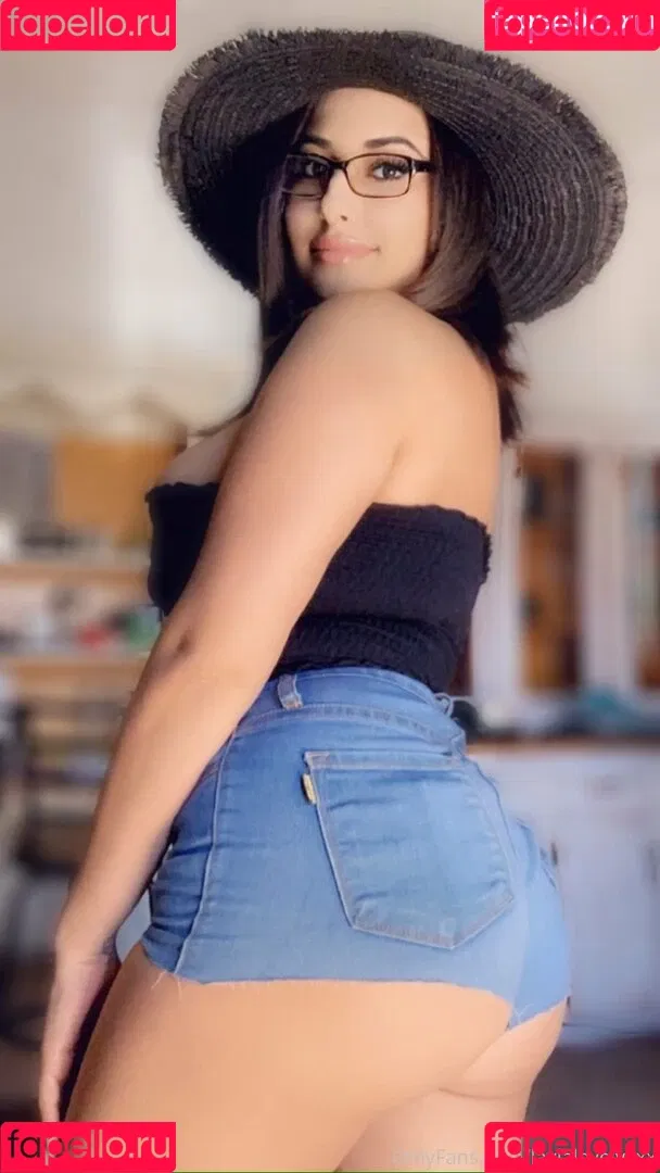 laylalovelyxxx Onlyfans Photo Gallery 