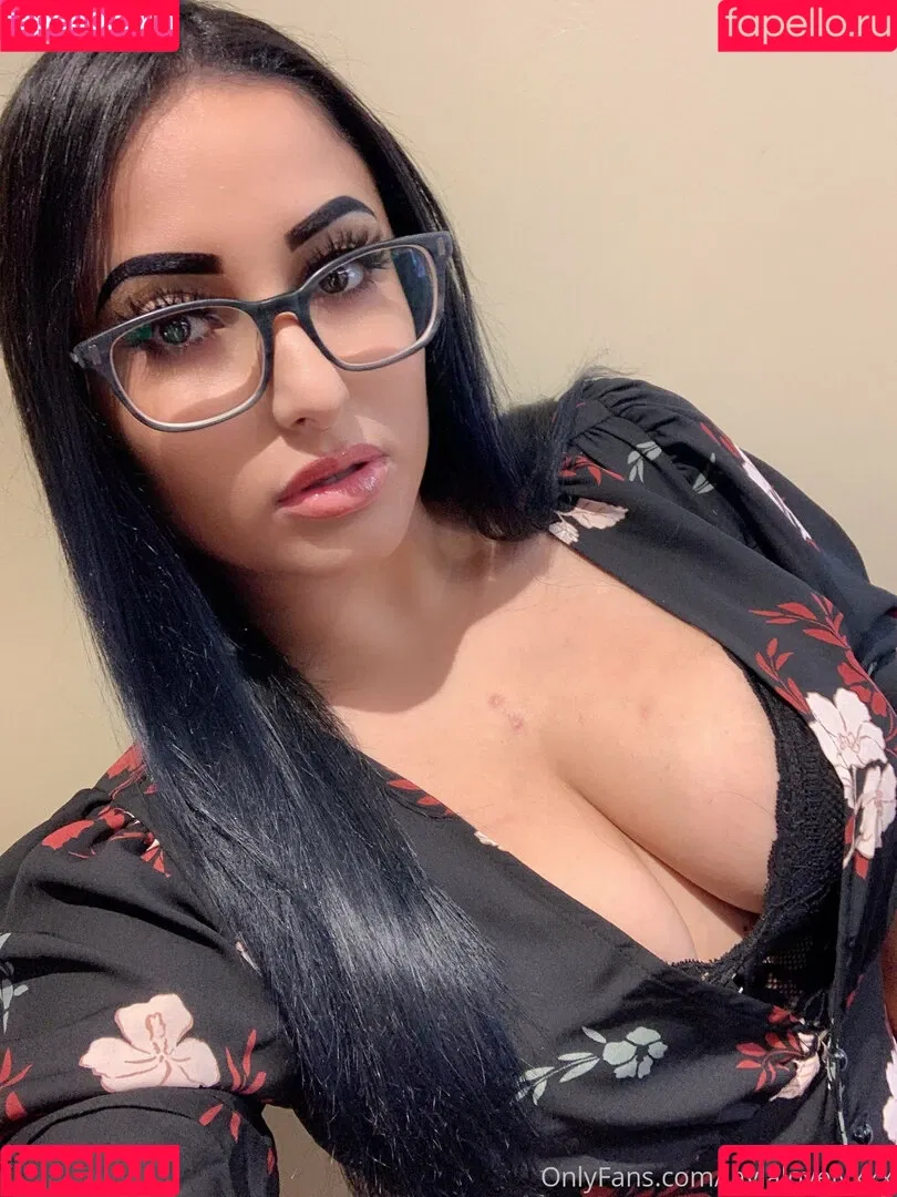 laylalovelyxxx Onlyfans Photo Gallery 