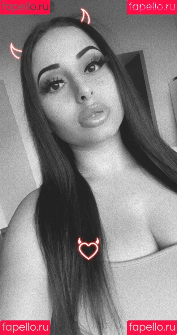 laylalovelyxxx Onlyfans Photo Gallery 
