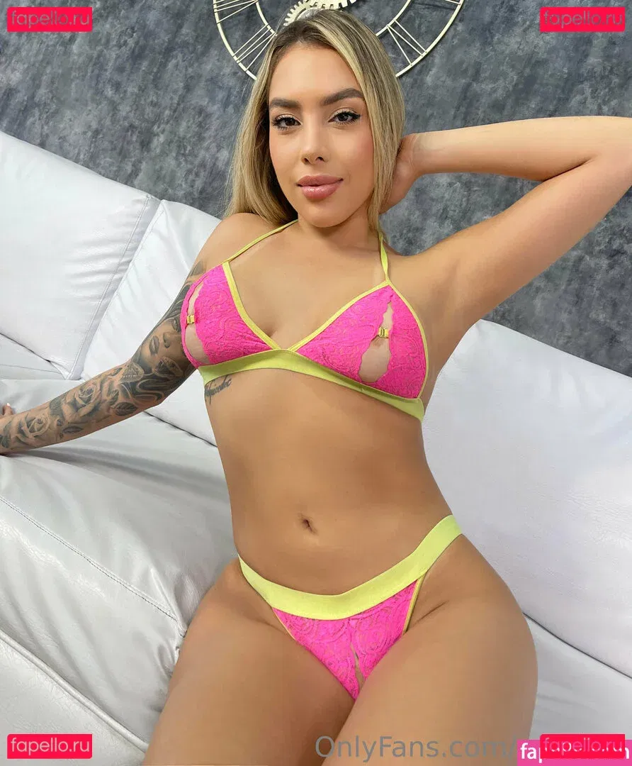 candyzz Onlyfans Photo Gallery 