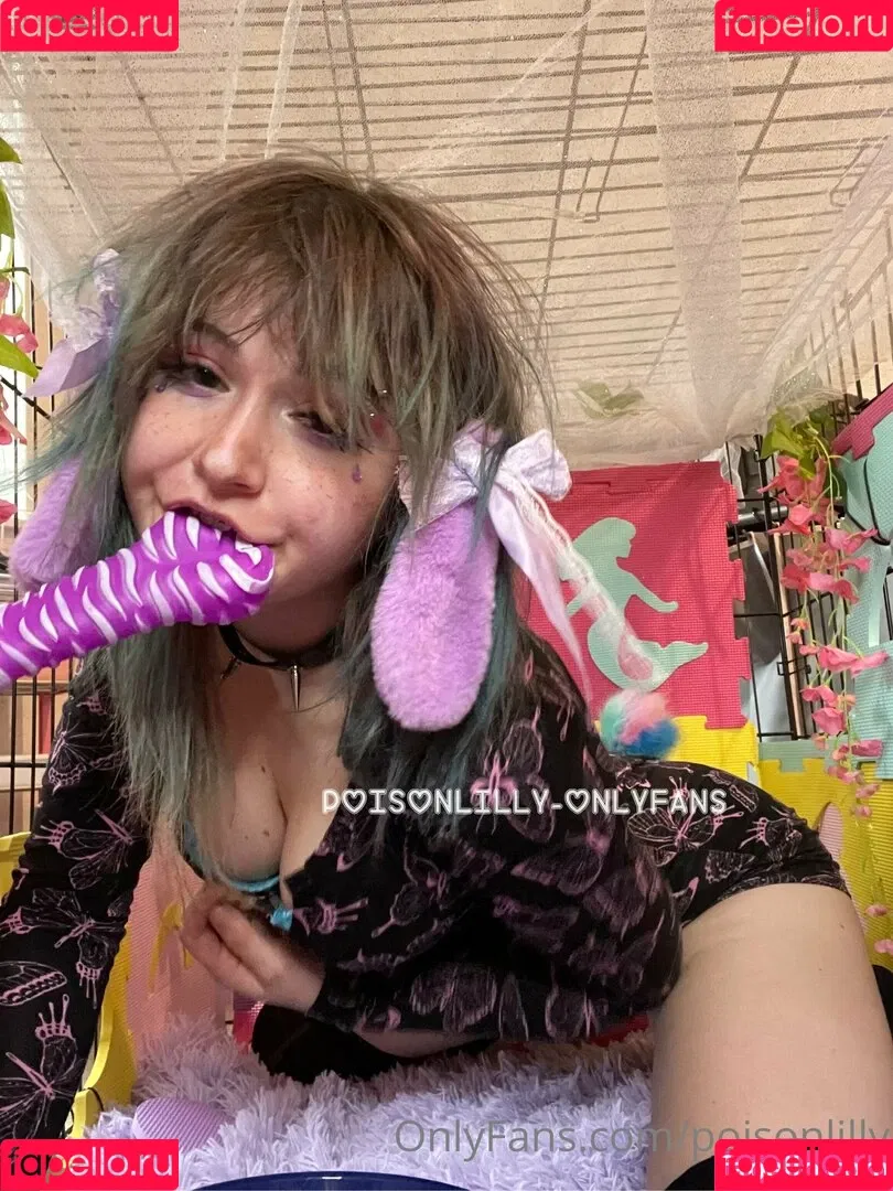 poisonlilly Onlyfans Photo Gallery 