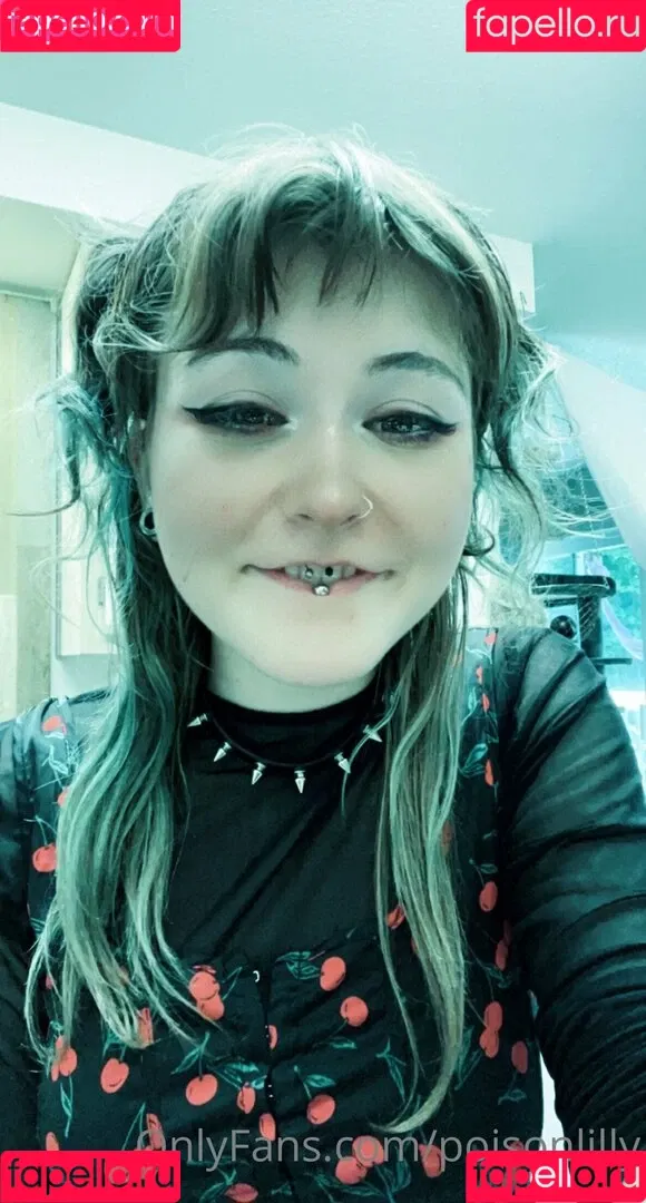 poisonlilly Onlyfans Photo Gallery 