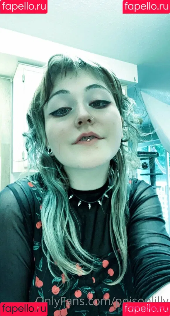poisonlilly Onlyfans Photo Gallery 