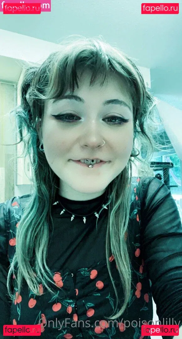 poisonlilly Onlyfans Photo Gallery 