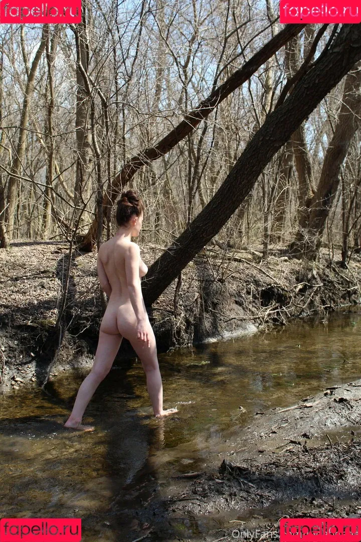 Luna Benna Onlyfans Photo Gallery 