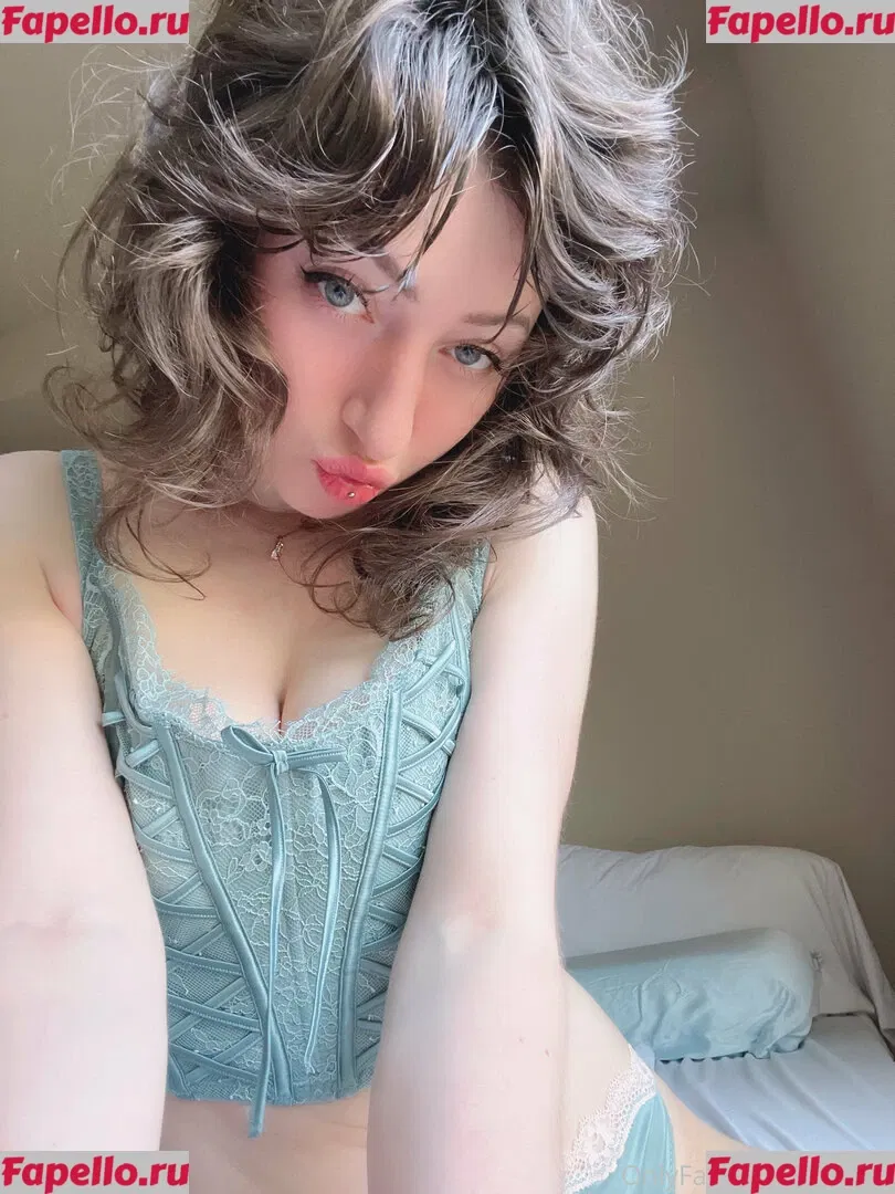 celeste Onlyfans Photo Gallery 