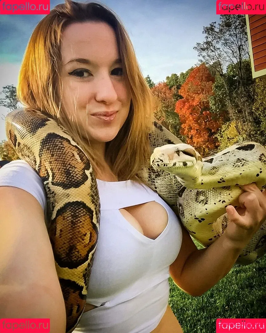 Krisea Marina Onlyfans Photo Gallery 