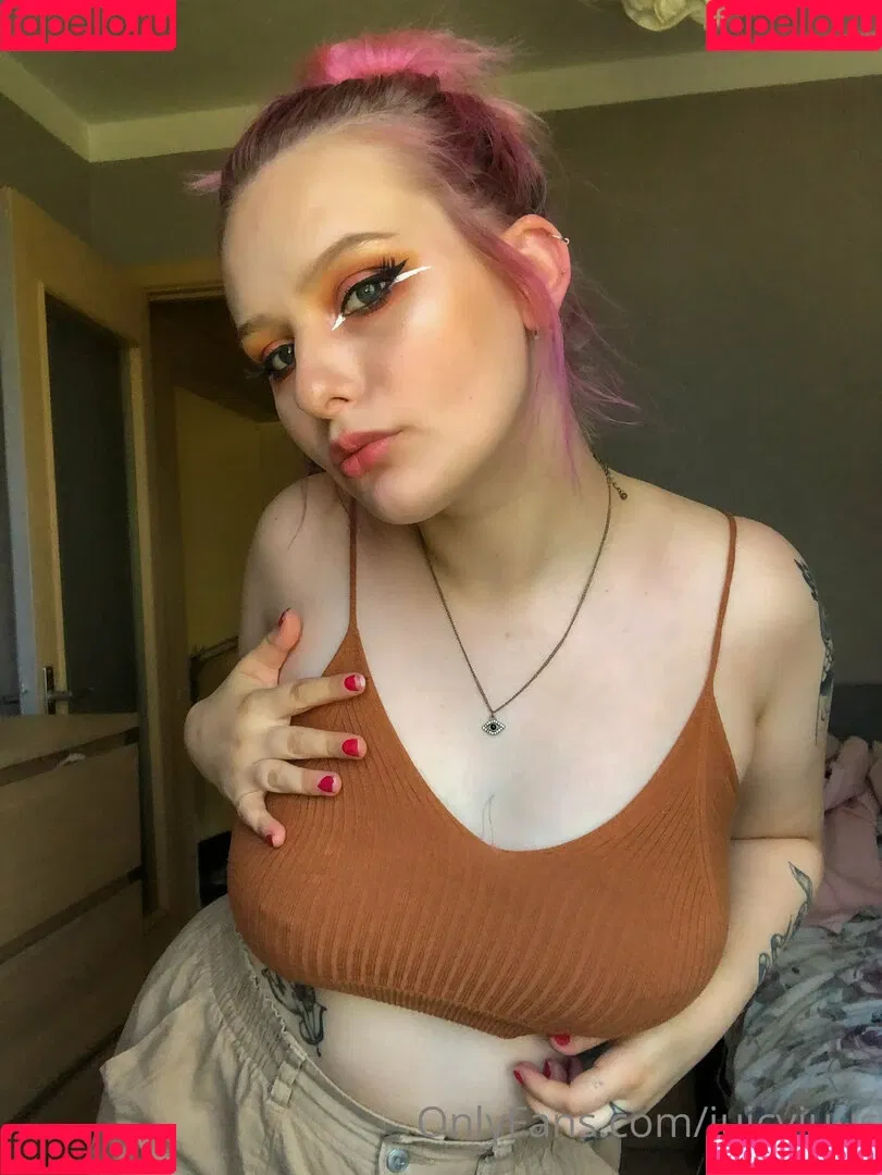 juicyjuus Onlyfans Photo Gallery 