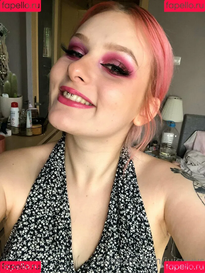 juicyjuus Onlyfans Photo Gallery 
