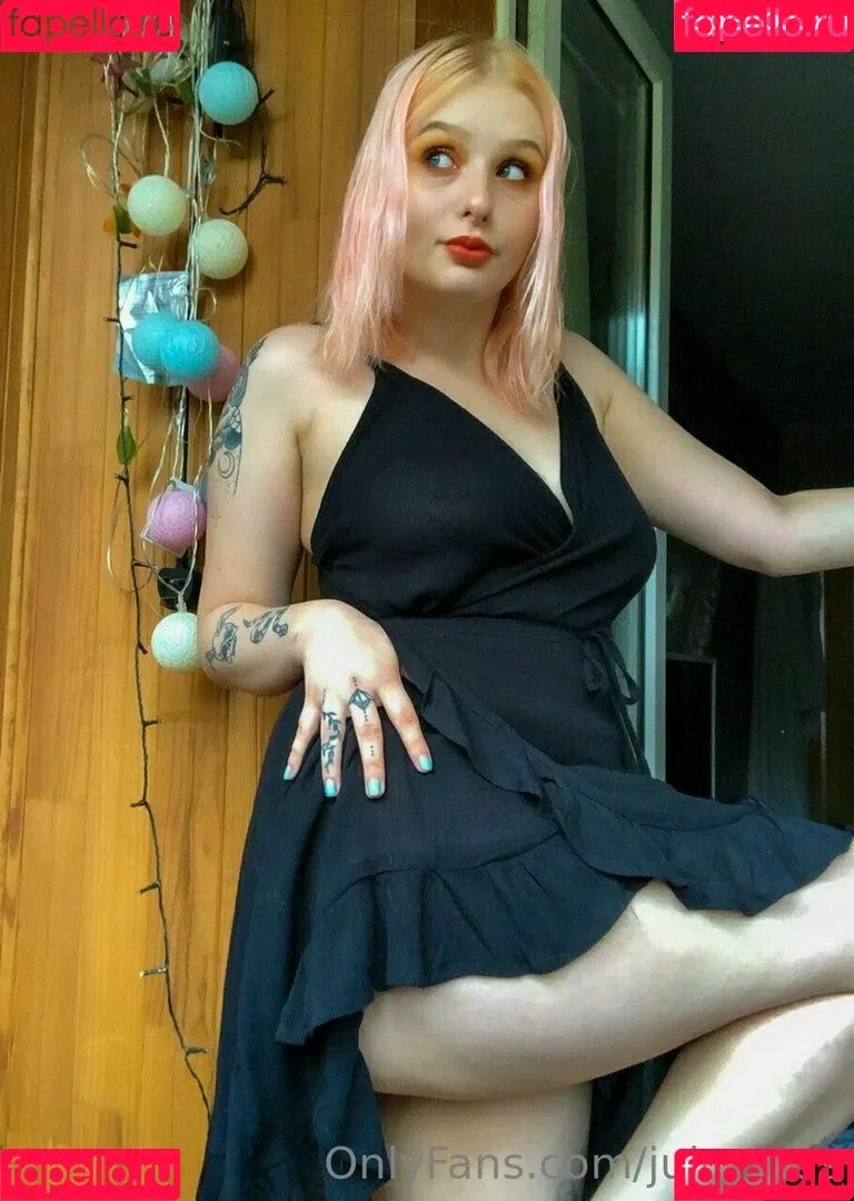 juicyjuus Onlyfans Photo Gallery 