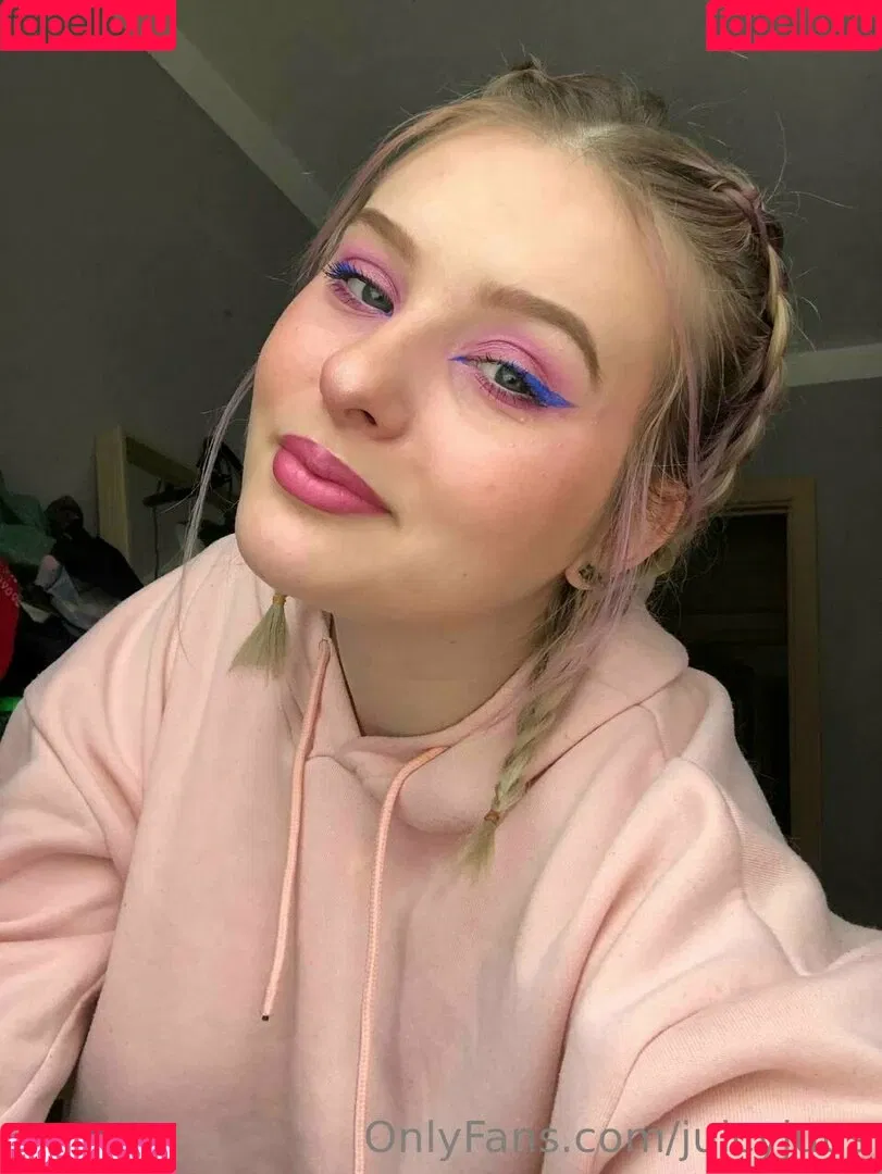 juicyjuus Onlyfans Photo Gallery 
