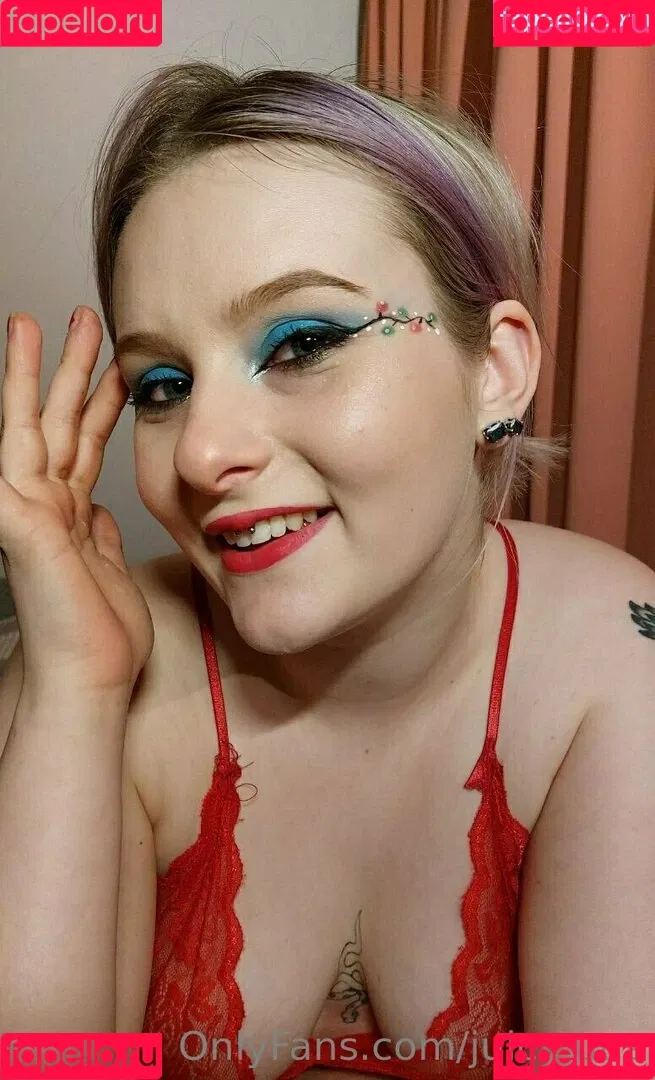 juicyjuus Onlyfans Photo Gallery 
