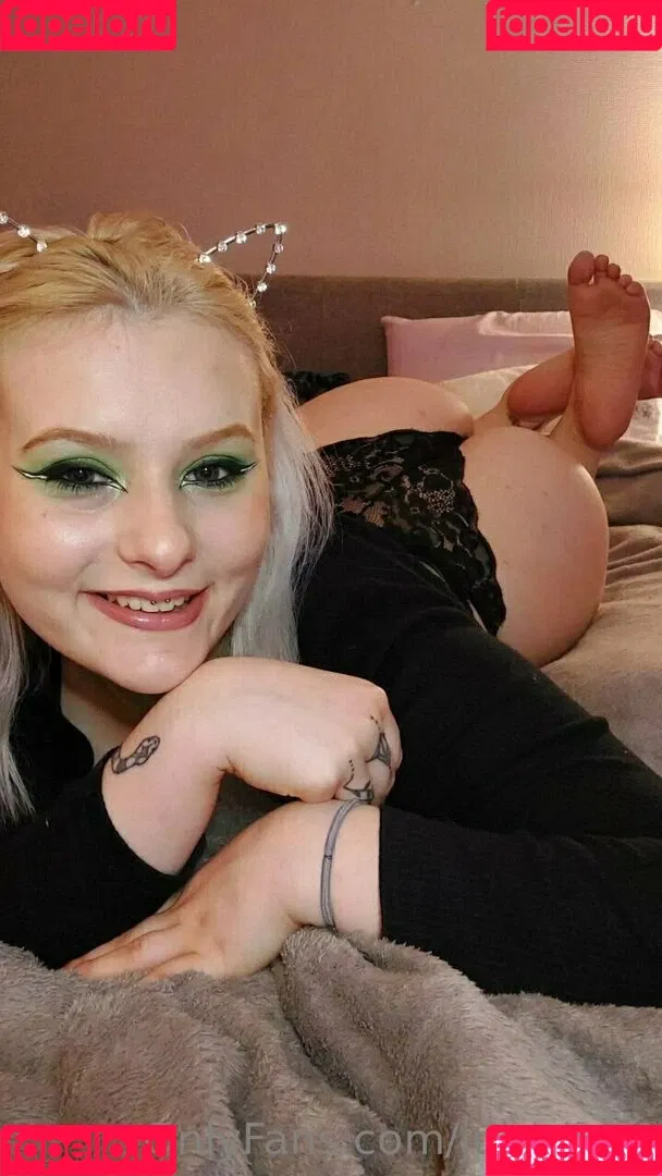 juicyjuus Onlyfans Photo Gallery 