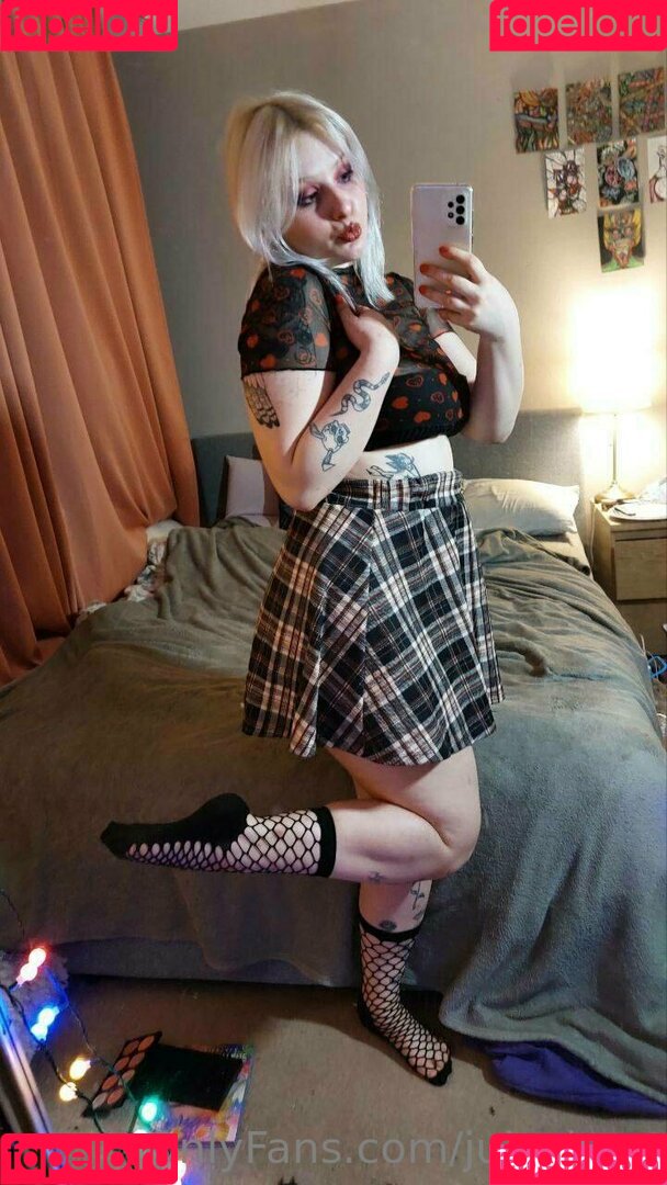 juicyjuus Onlyfans Photo Gallery 