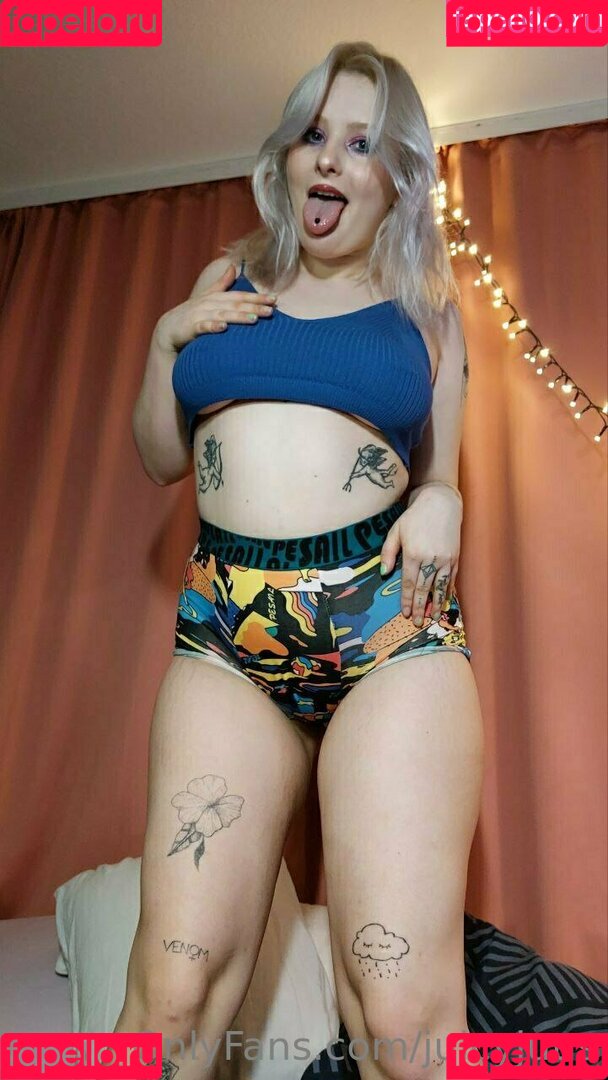 juicyjuus Onlyfans Photo Gallery 