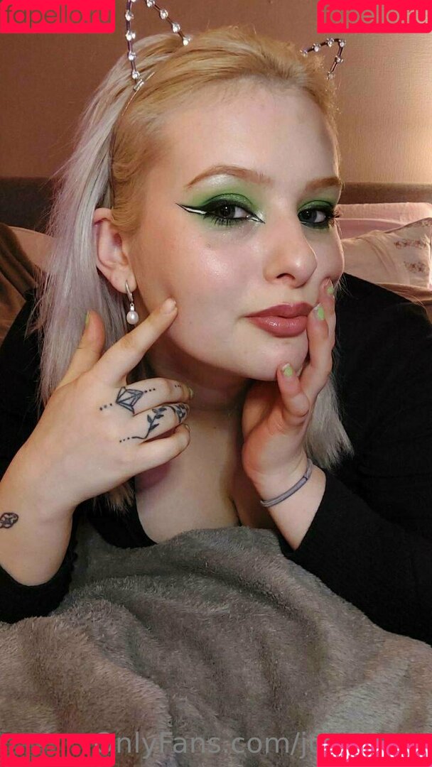 juicyjuus Onlyfans Photo Gallery 