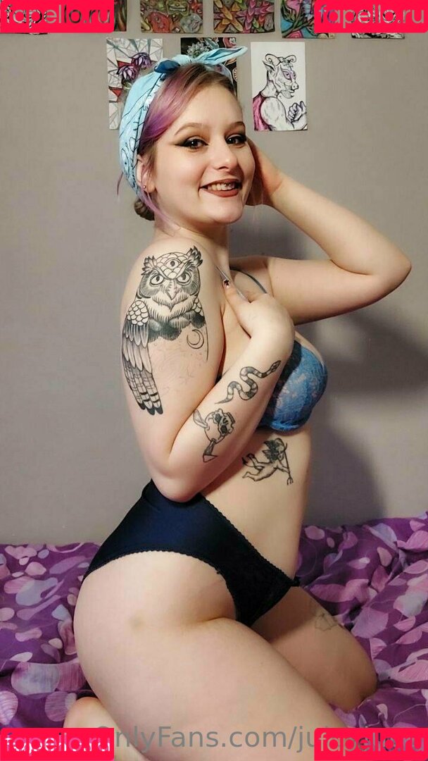 juicyjuus Onlyfans Photo Gallery 