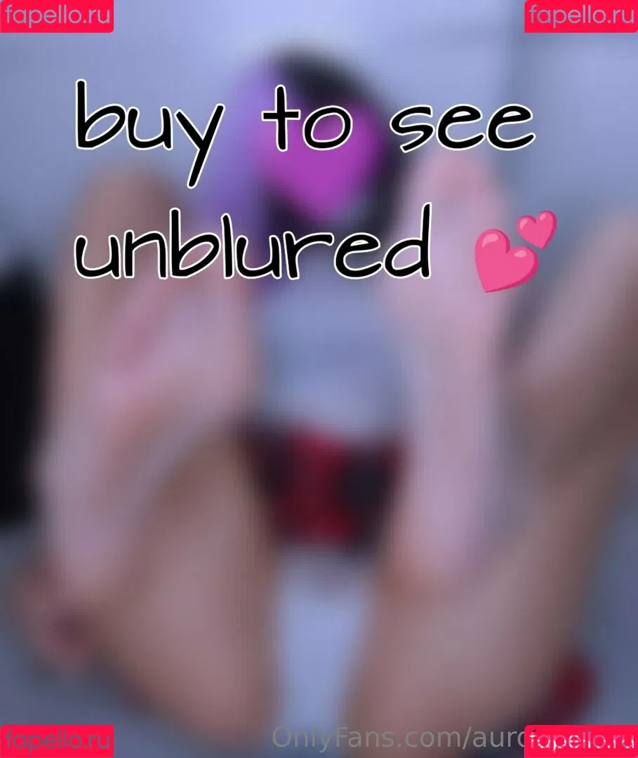 AurorkaUwU Onlyfans Photo Gallery 